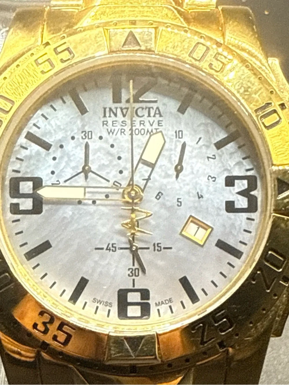 Invicta Reserve Excursion model 6257 New Battery!! Mother of Pearl